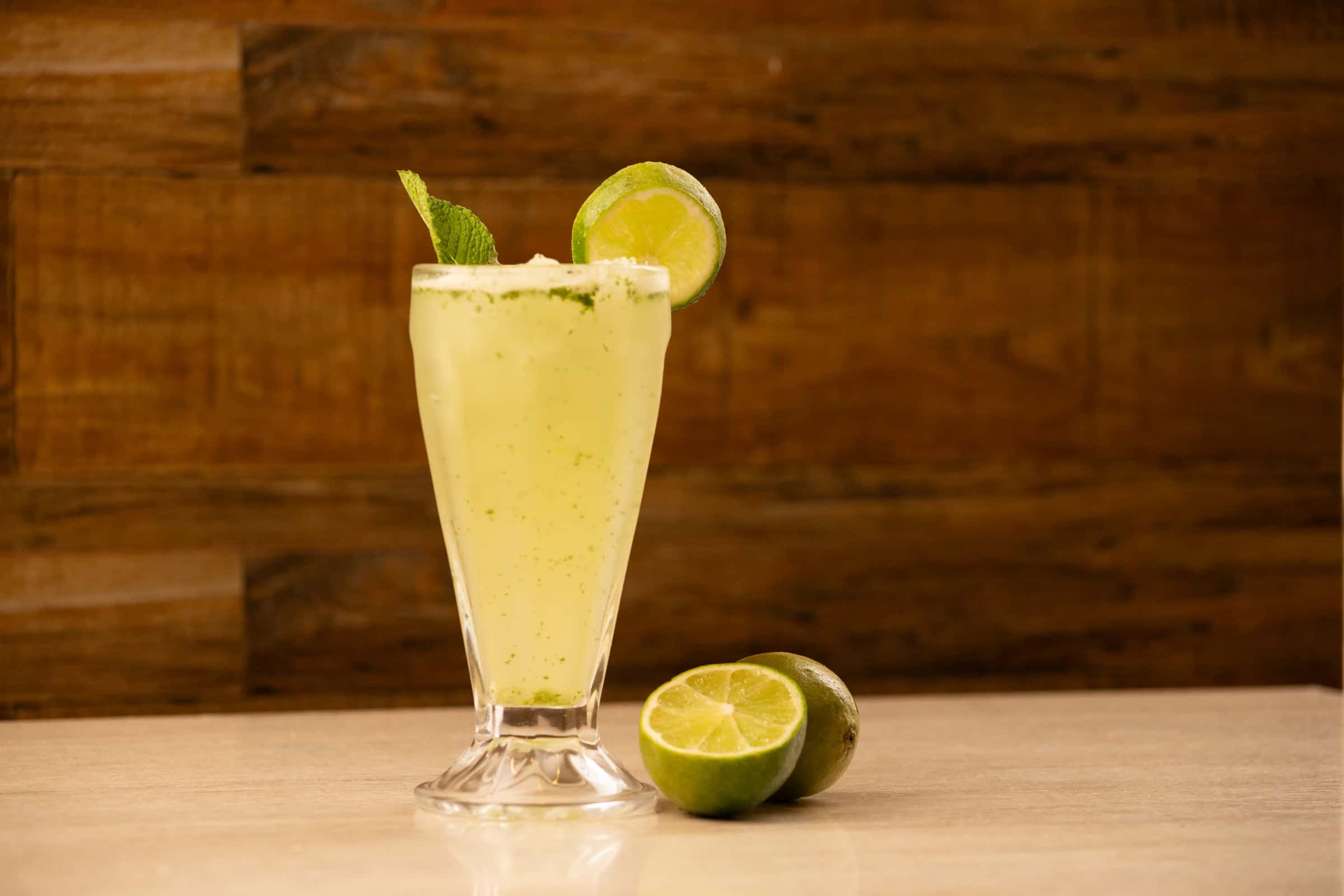 Limonada Yerbabuena